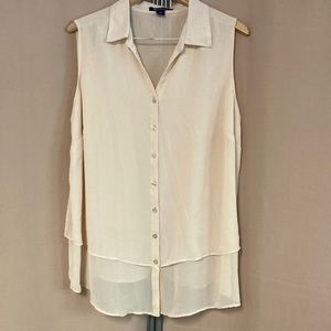 Roman’s colored cream sleeveless blouse